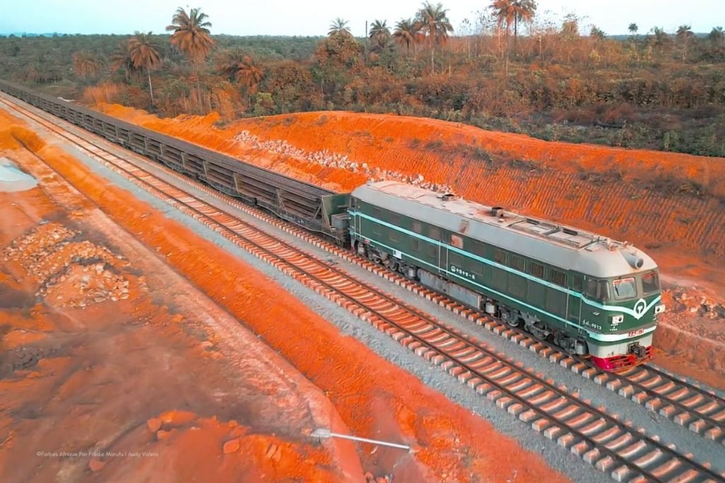 Chantier BTP — 122 mégaprojets infrastructure financés par Simandou